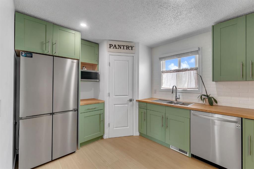 Picture for 74 Eldorado Road SE