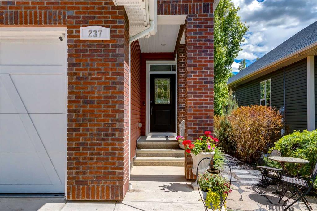 Picture for 237 Aspenmere Circle 