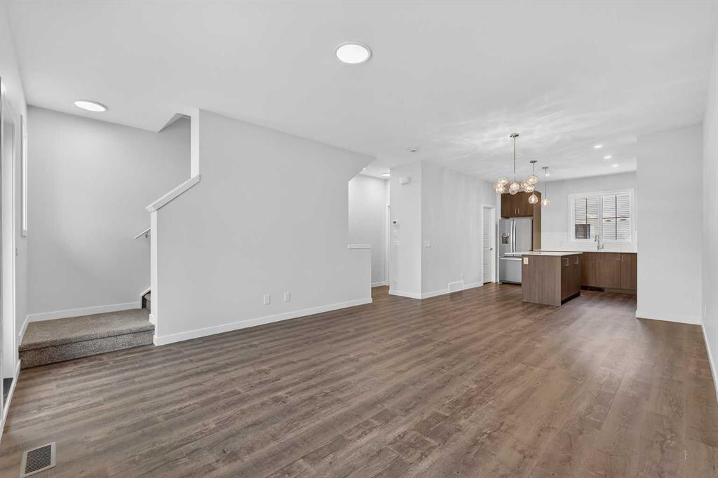 Picture for 172 Hotchkiss Common SE