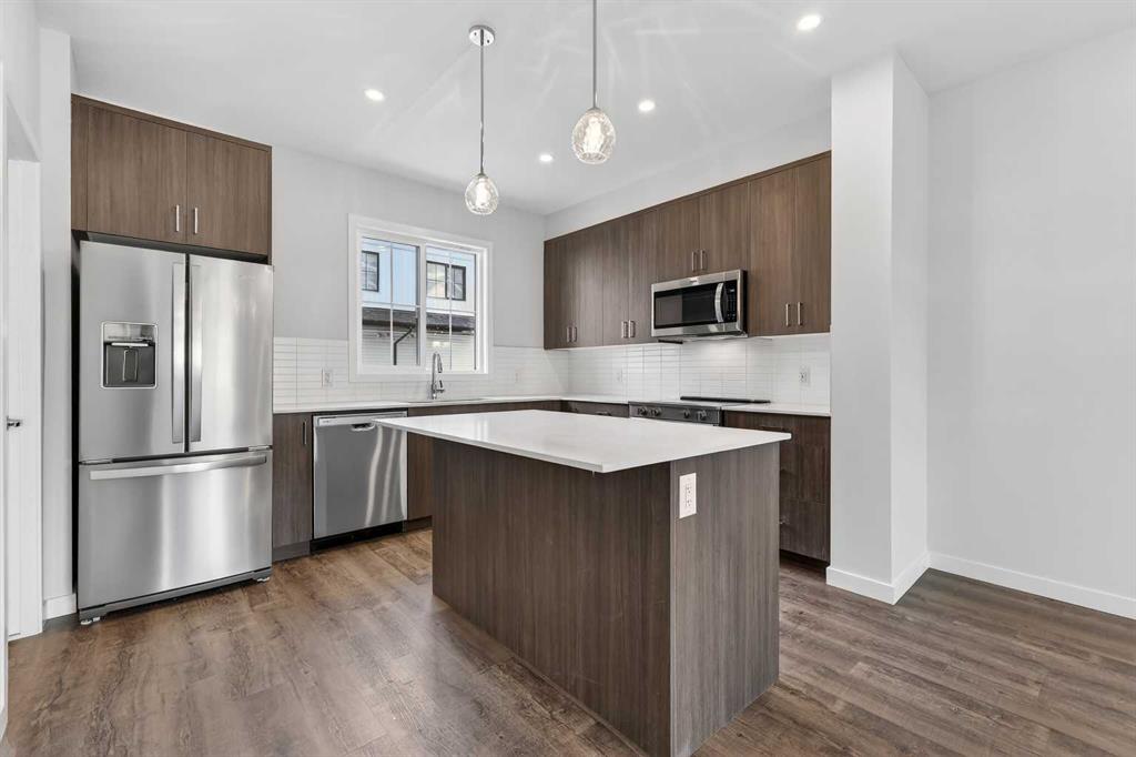 Picture for 172 Hotchkiss Common SE