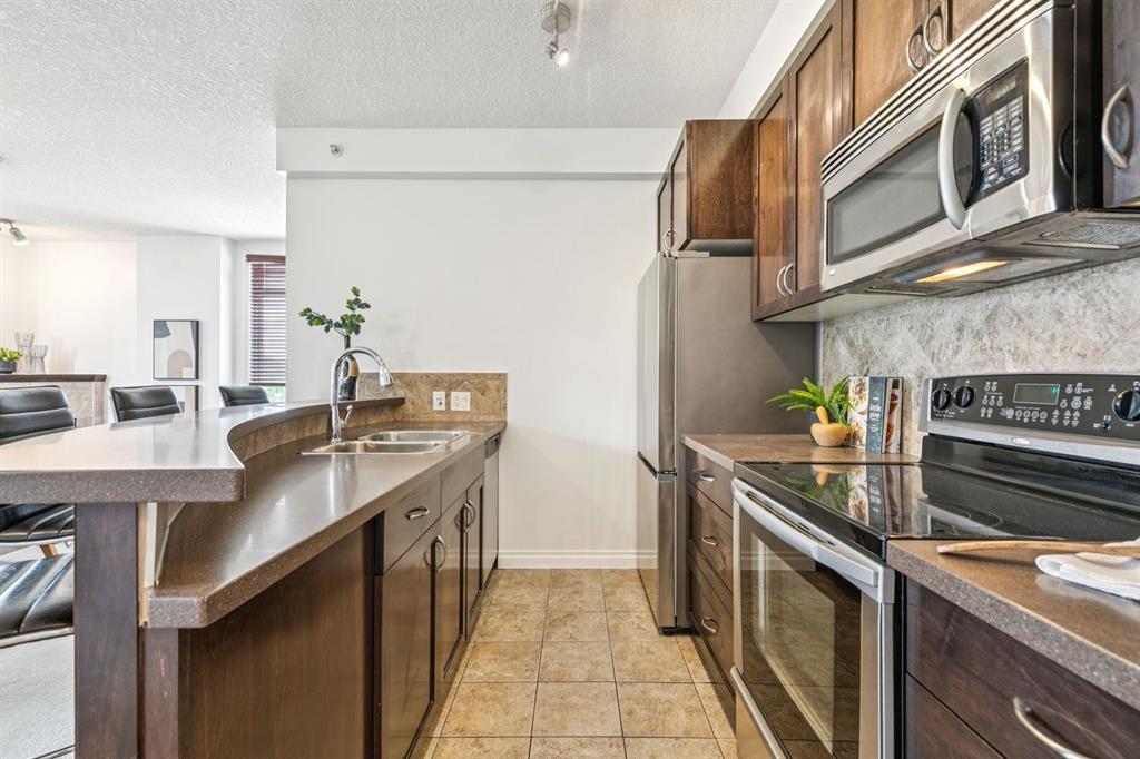 Picture for 531, 950 Centre Avenue NE
