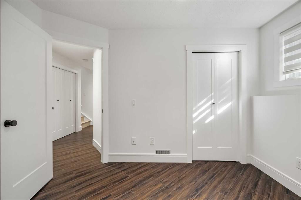Picture for 327 Canyon Close  https://www.cirrealty.ca/reb/creb/03/A2264303_42.jpg