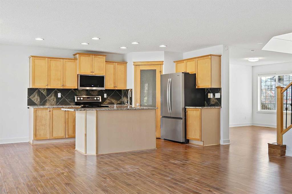 Picture for 7936 Springbank Boulevard SW https://www.cirrealty.ca/reb/creb/03/A2265903_11.jpg