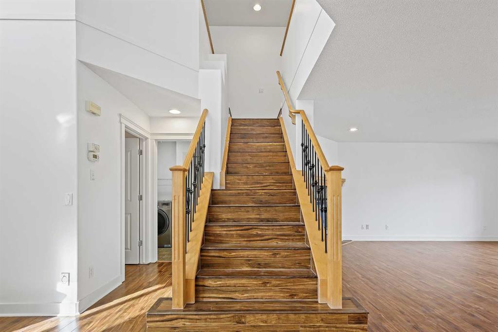 Picture for 7936 Springbank Boulevard SW https://www.cirrealty.ca/reb/creb/03/A2265903_22.jpg