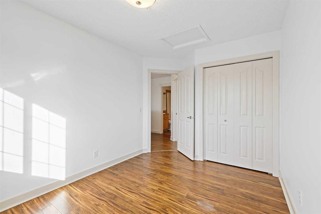 Picture for 7936 Springbank Boulevard SW https://www.cirrealty.ca/reb/creb/03/A2265903_30.jpg