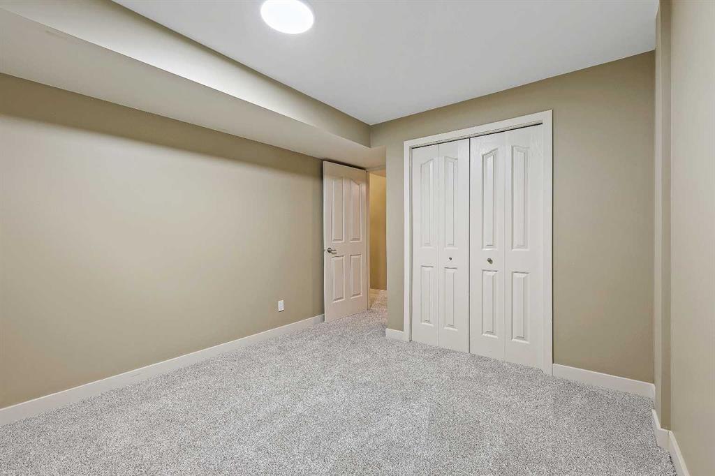 Picture for 7936 Springbank Boulevard SW https://www.cirrealty.ca/reb/creb/03/A2265903_39.jpg