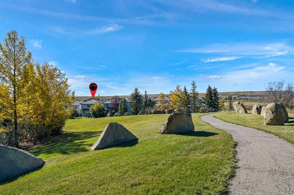 Picture for 7936 Springbank Boulevard SW https://www.cirrealty.ca/reb/creb/03/A2265903_43.jpg