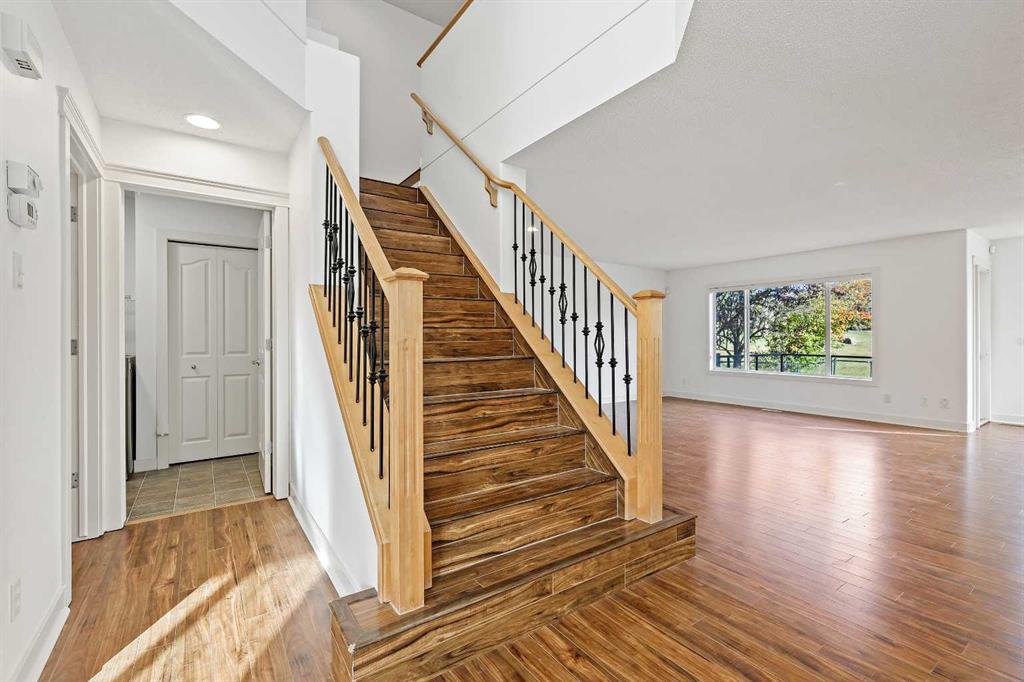 Picture for 7936 Springbank Boulevard SW https://www.cirrealty.ca/reb/creb/03/A2265903_7.jpg