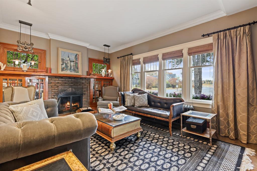 Picture for 1314 Shelbourne Street SW