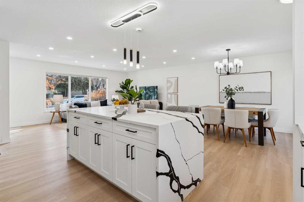 Picture for 9607 Oakhill Drive SW https://www.cirrealty.ca/reb/creb/03/A2266403_10.jpg