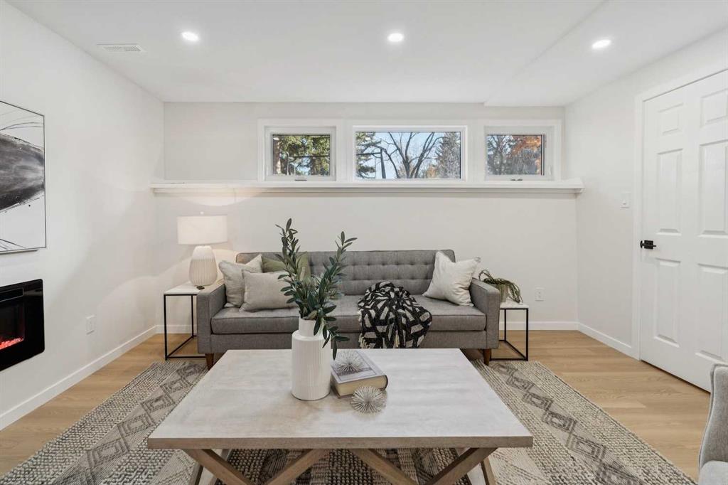 Picture for 9607 Oakhill Drive SW https://www.cirrealty.ca/reb/creb/03/A2266403_24.jpg