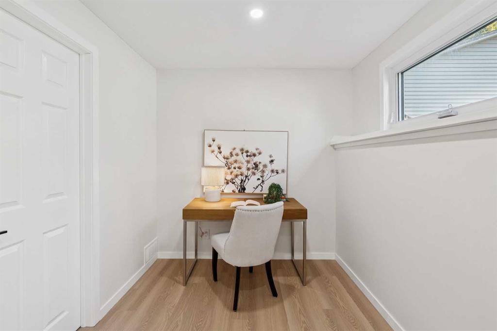 Picture for 9607 Oakhill Drive SW https://www.cirrealty.ca/reb/creb/03/A2266403_28.jpg