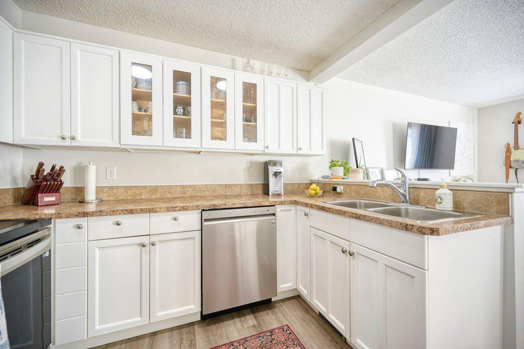 Picture for 165 Bayside Point SW https://www.cirrealty.ca/reb/creb/03/A2266703_10.jpg