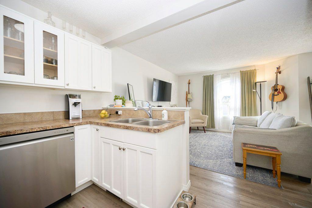 Picture for 165 Bayside Point SW https://www.cirrealty.ca/reb/creb/03/A2266703_11.jpg