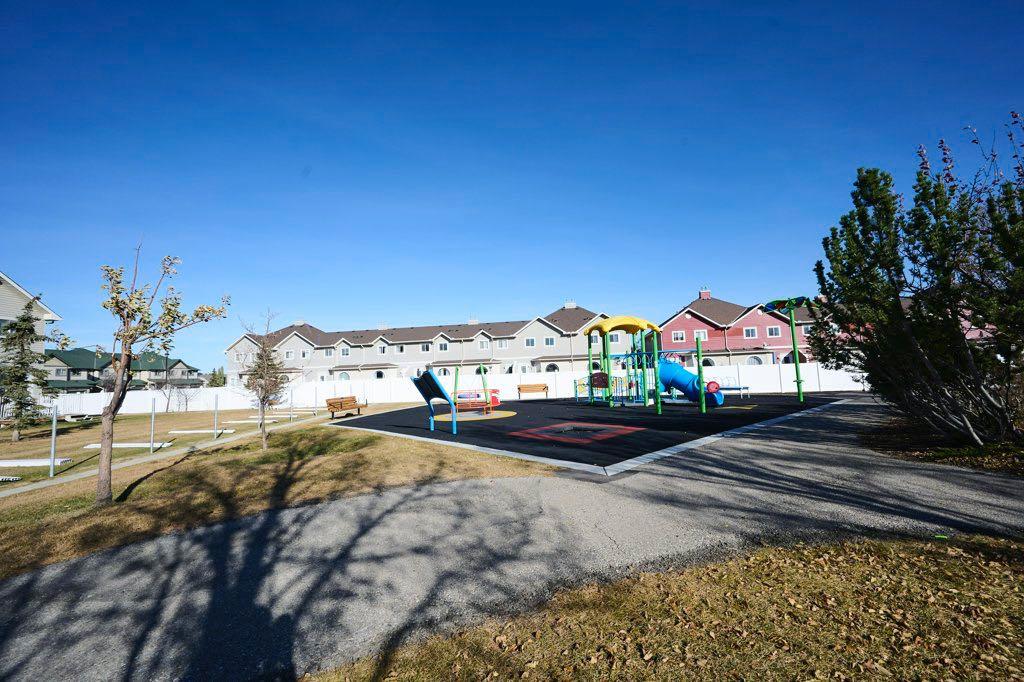 Picture for 165 Bayside Point SW https://www.cirrealty.ca/reb/creb/03/A2266703_29.jpg