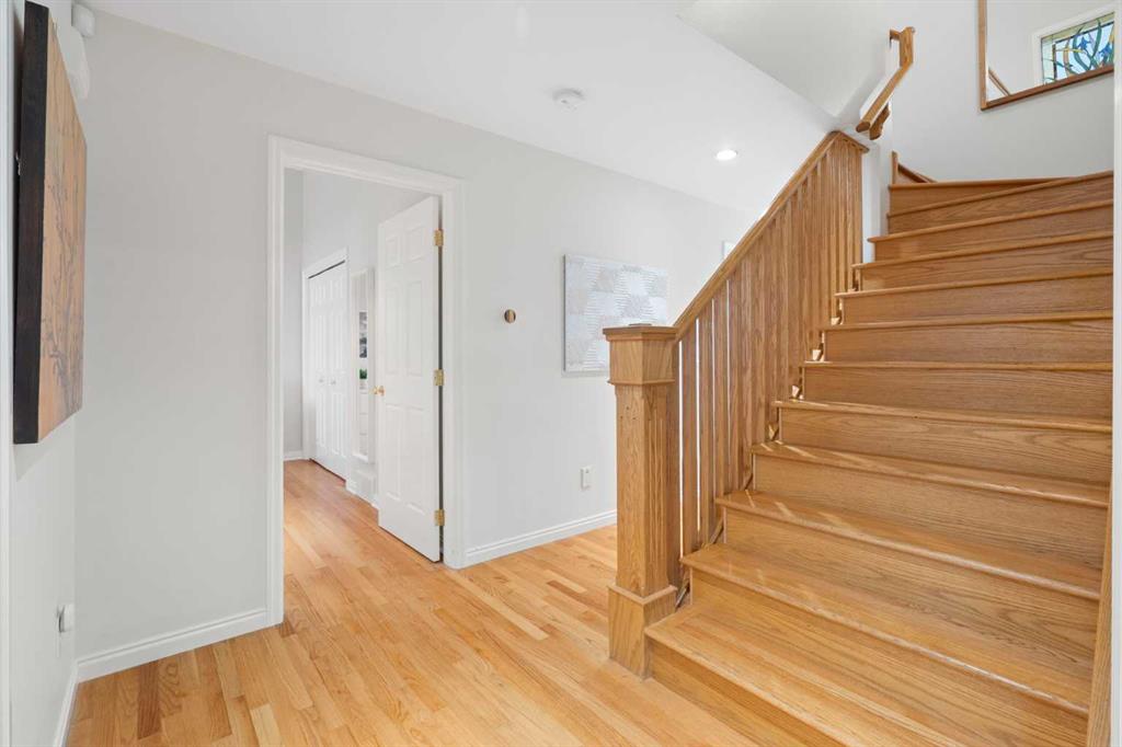 Picture for 2827 Canmore Road NW