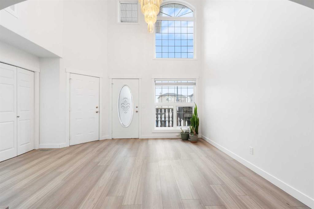 Picture for 115 Taracove Landing NE