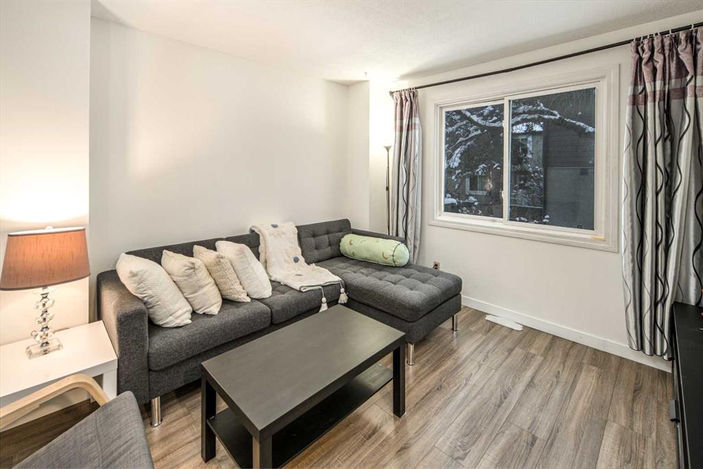 Picture for 33, 4936 Dalton Drive NW