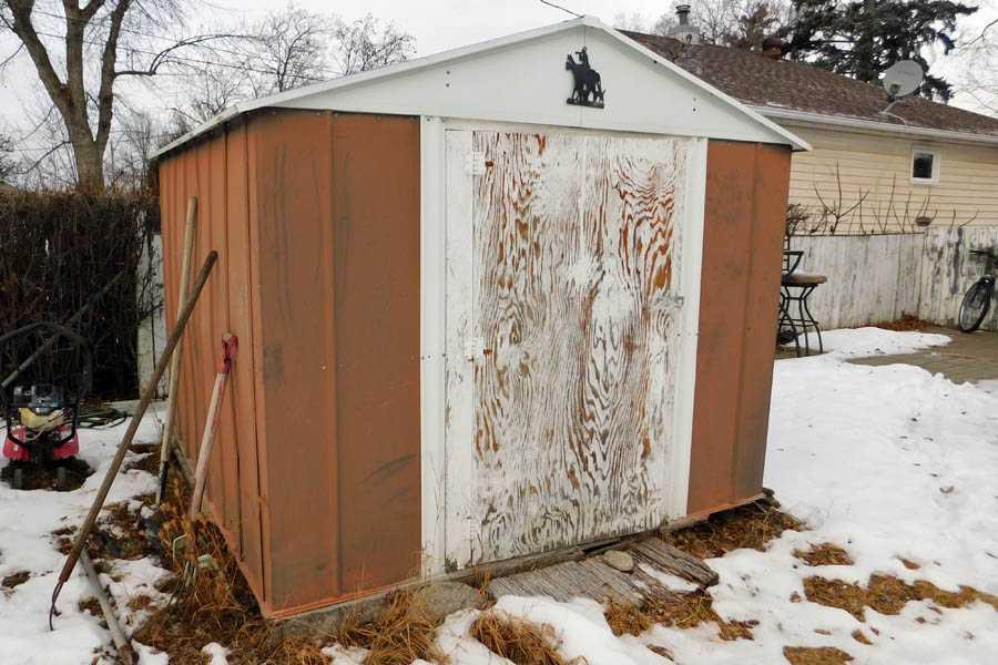 Picture for 211 52 Avenue E