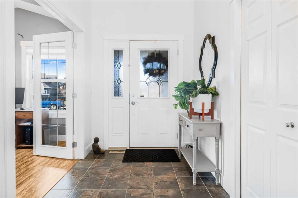 Picture for 811 Boulder Creek Drive SE