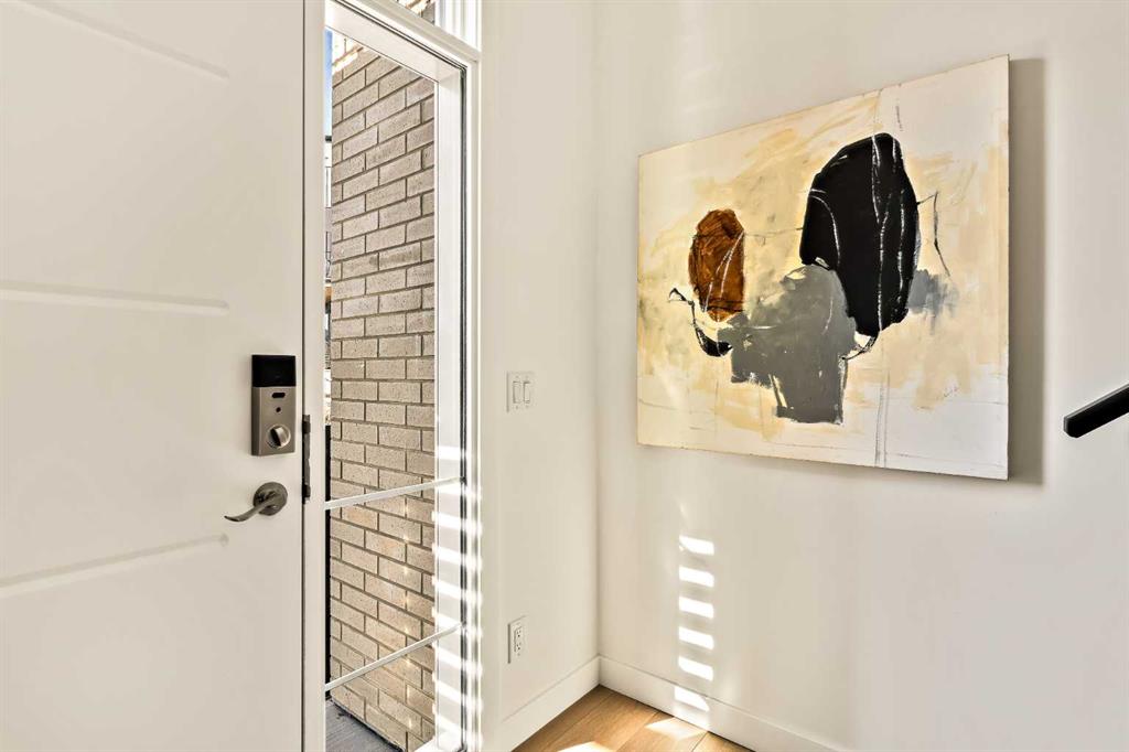 Picture for 611 Sovereign Common SW