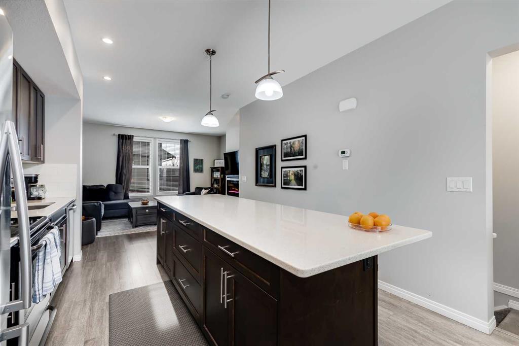 Picture for 803, 280 Williamstown Close NW