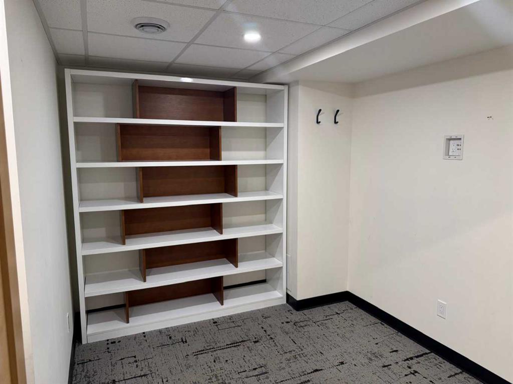 Picture for 222 14 Avenue SE