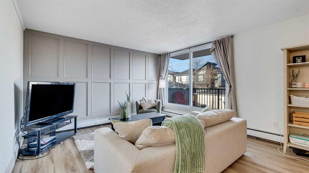 Picture for 201, 2512 1 Avenue NW