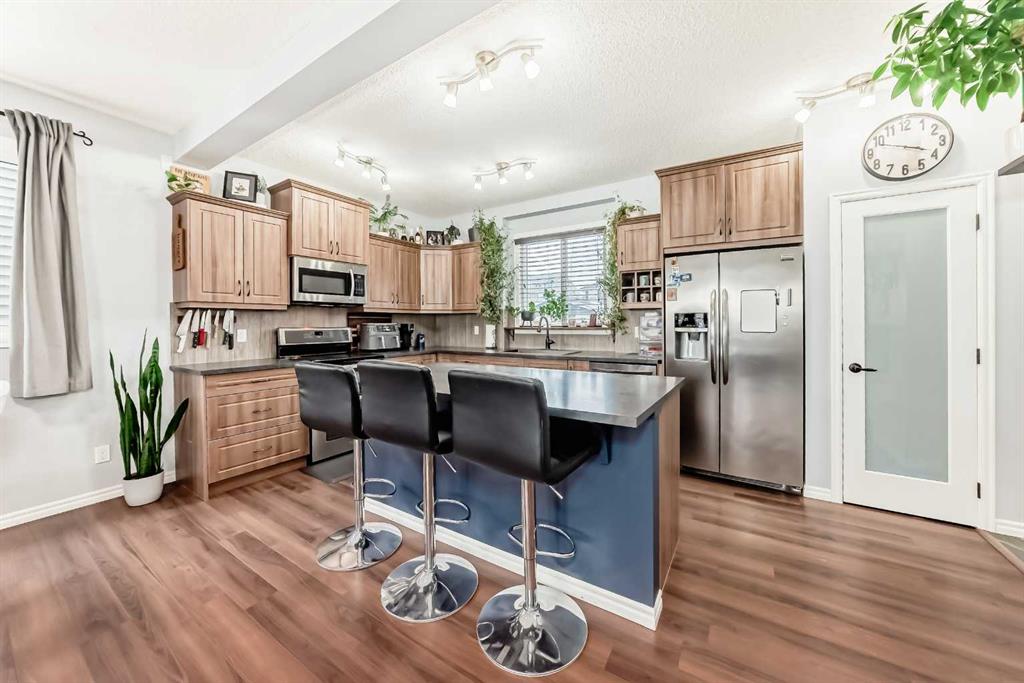 Picture for 94 River Heights Green 