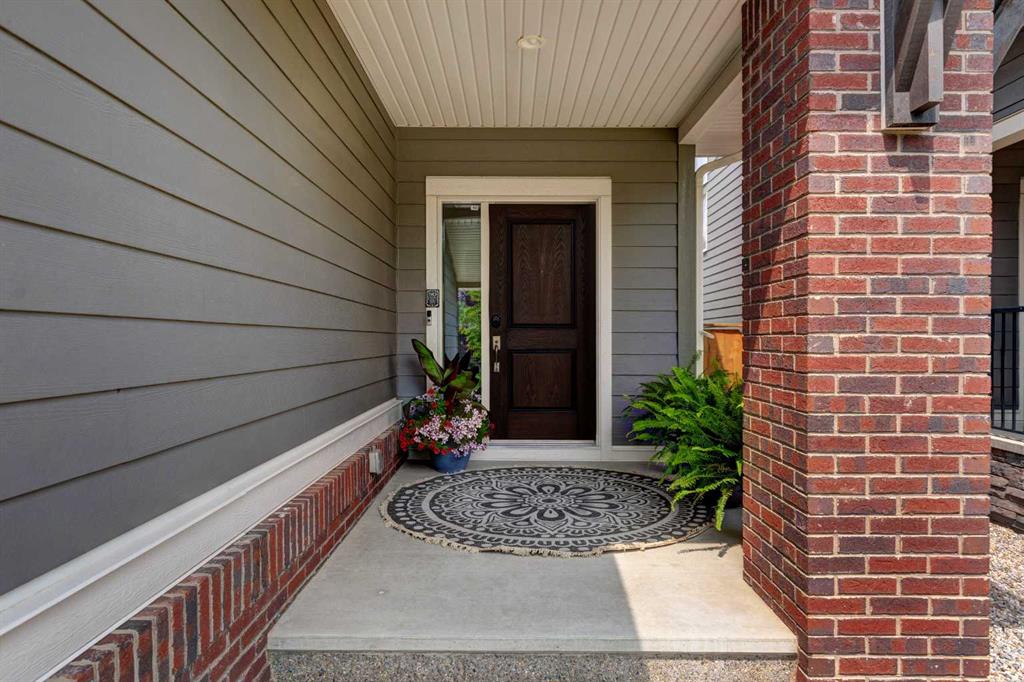 Picture for 19 Cranbrook Crescent SE