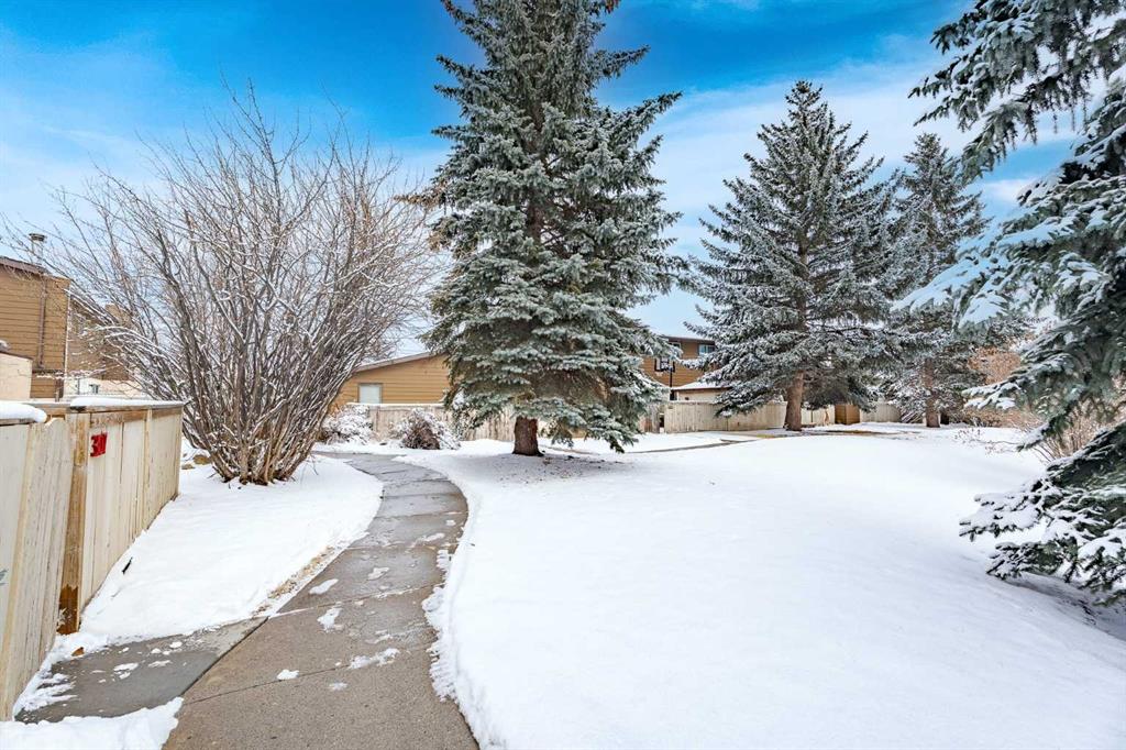 Picture for 307, 5404 10 Avenue SE