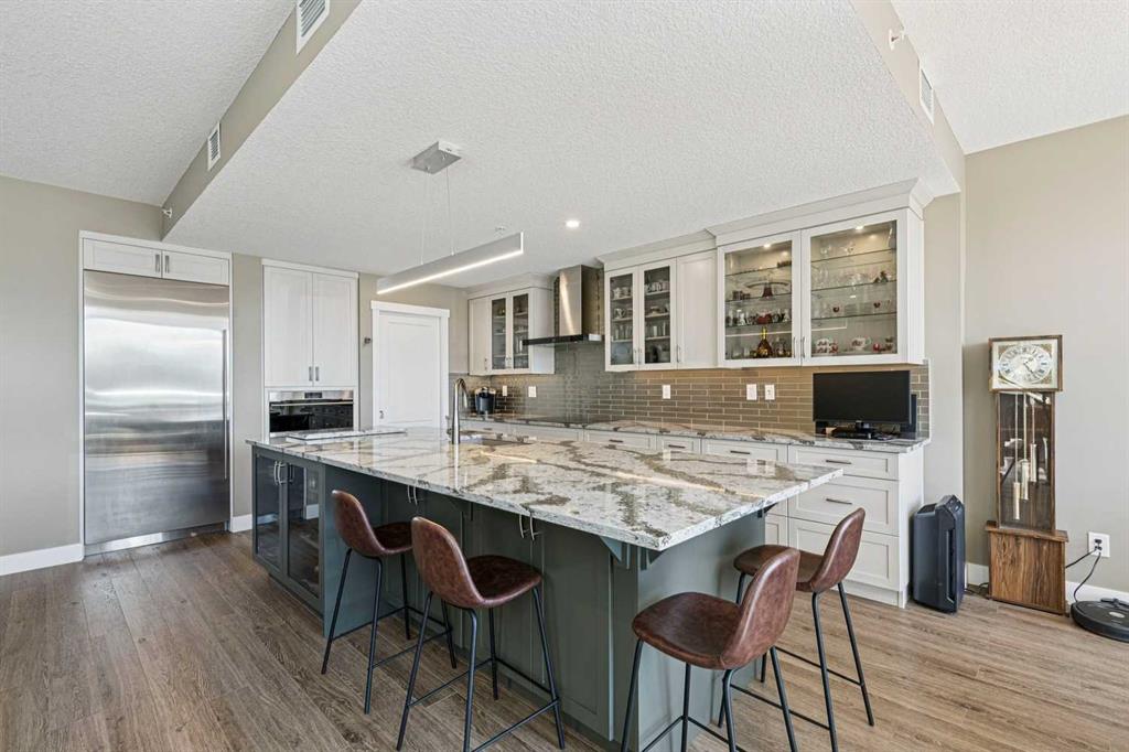 Picture for 312, 15 Cougar Ridge Landing SW