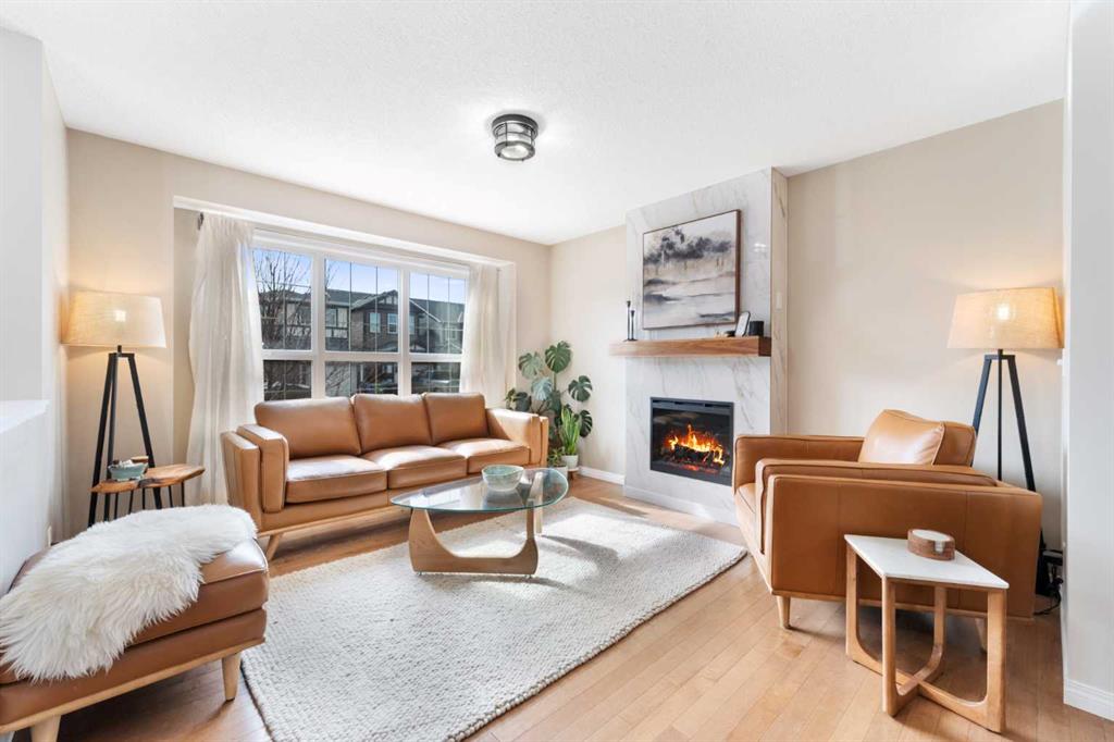 Picture for 100 Evansborough Common NW