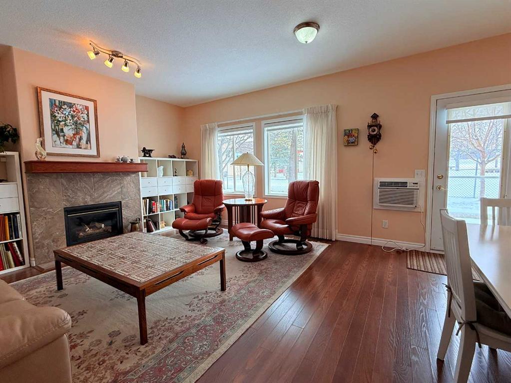 Picture for 109, 2850 51 Street SW