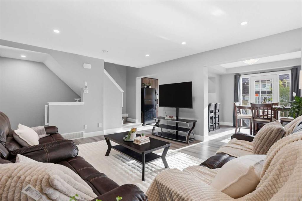 Picture for 52 Windstone Green SW