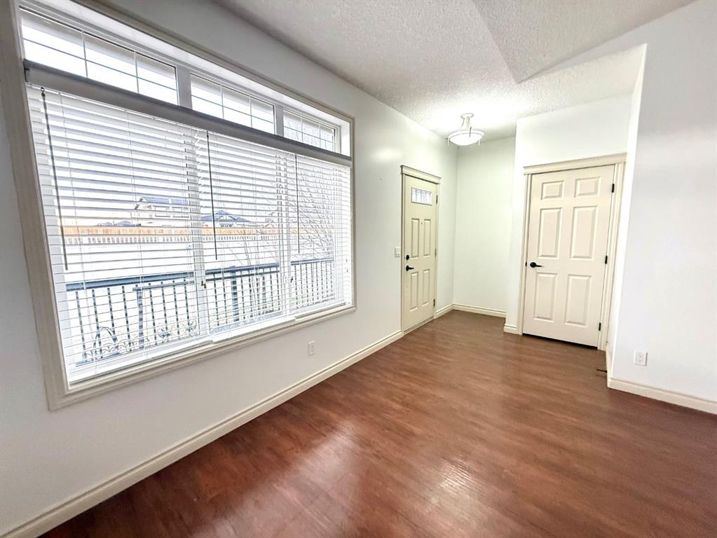 Picture for 501 Sunvale Crescent NE