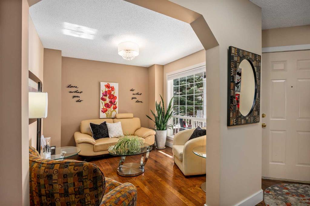 Picture for 15 Valley Brook Circle NW