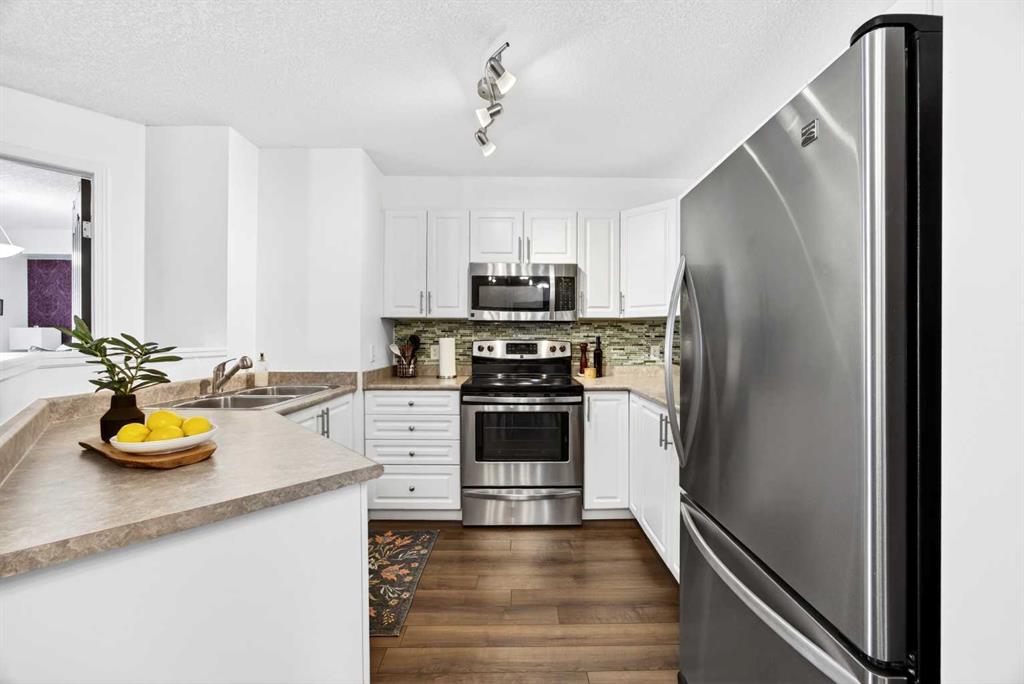 Picture for 213, 2000 Citadel Meadow Point NW