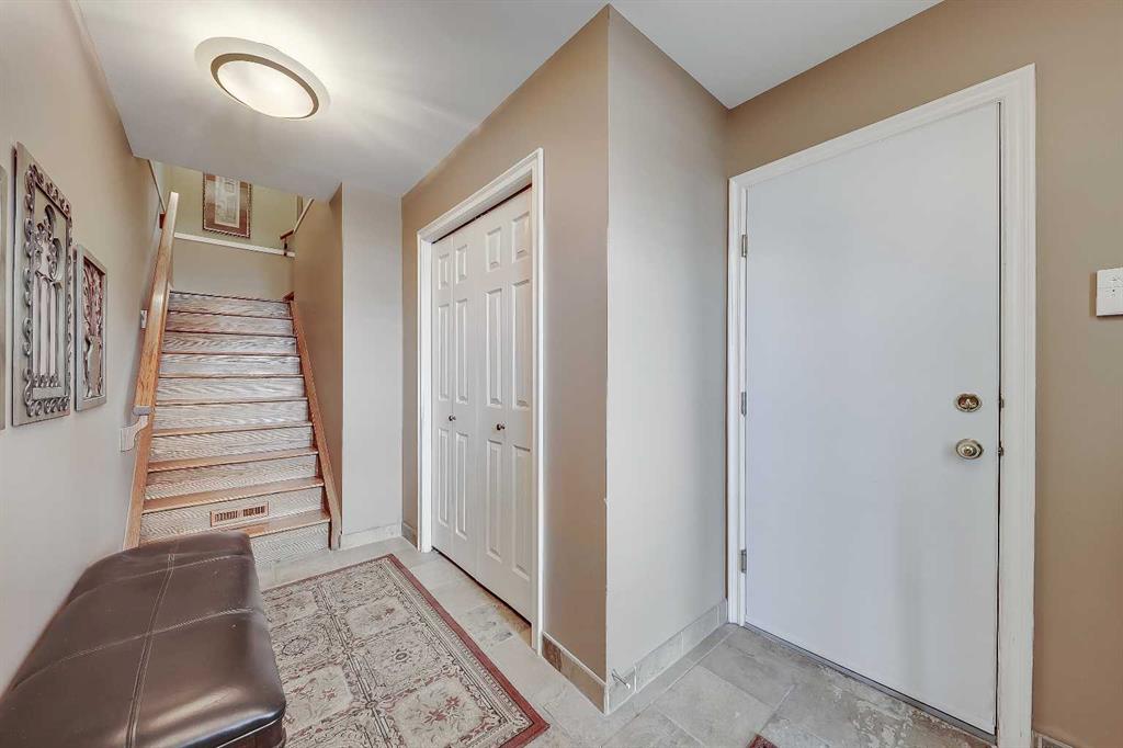 Picture for 446 Killarney Glen Court SW