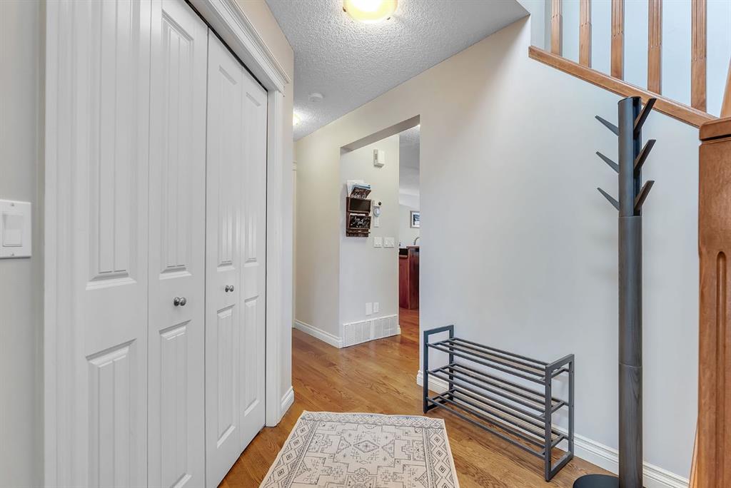 Picture for 222 Prairie Springs Crescent SW