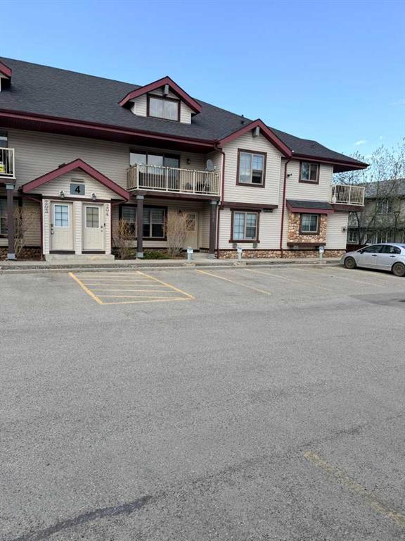 Picture for 104, 4 Everridge Square SW