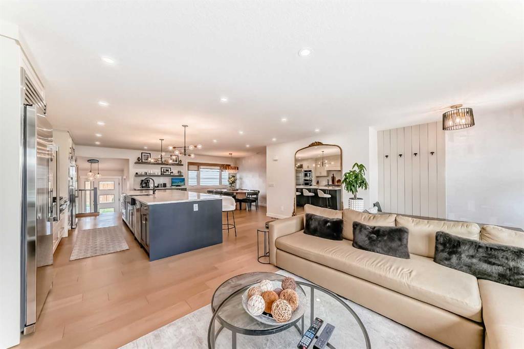 Picture for 19 Mackay Drive SW