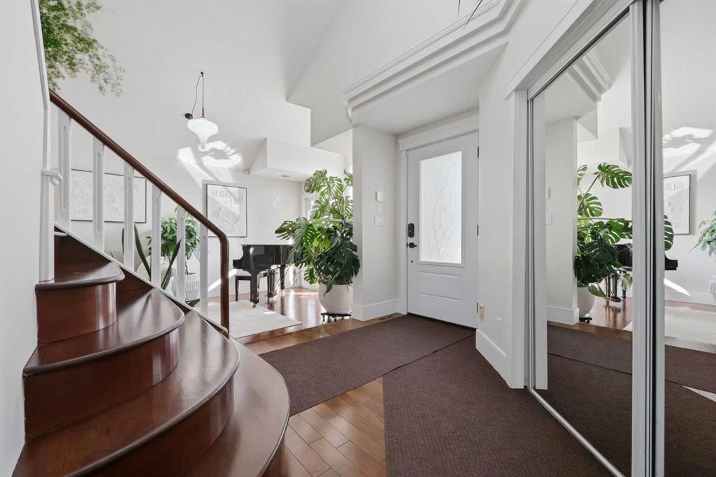Picture for 106 Sunvista Crescent SE