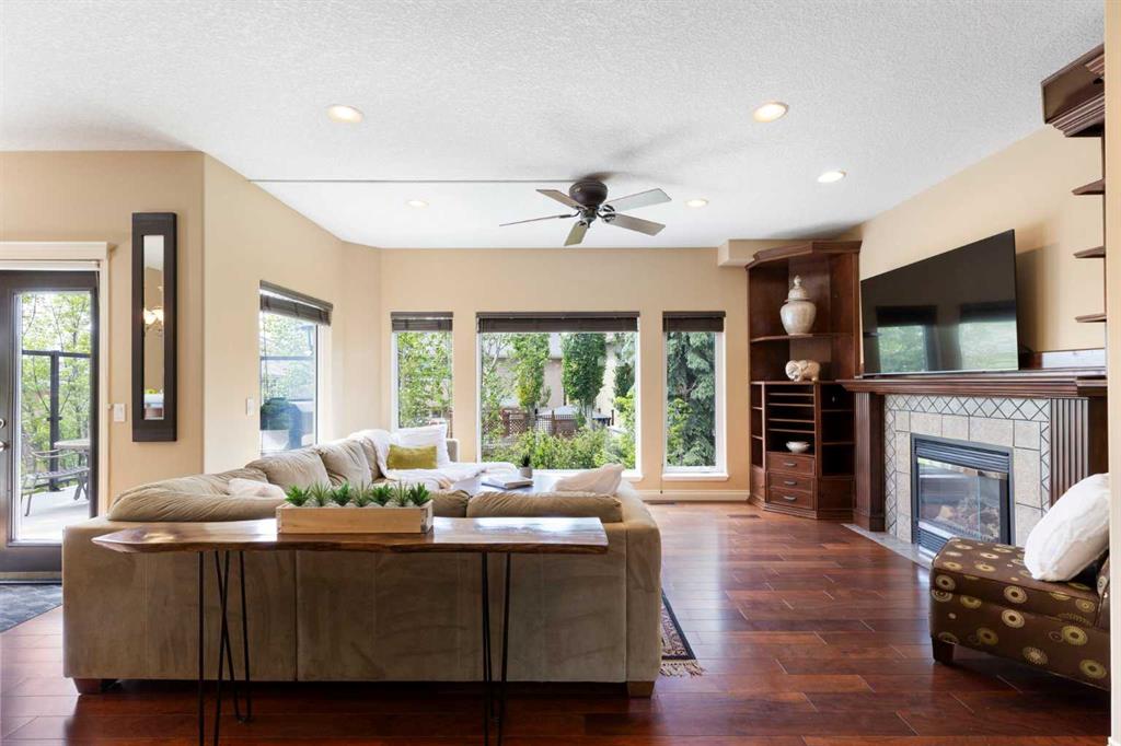 Picture for 410 Royal Crest Bay NW