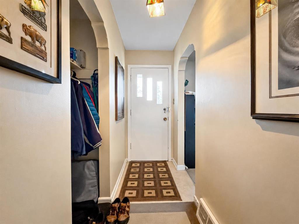 Picture for 2115 Halifax Crescent NW
