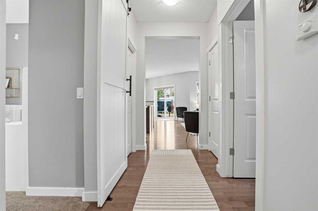 Picture for 143 Elgin Meadows Way SE