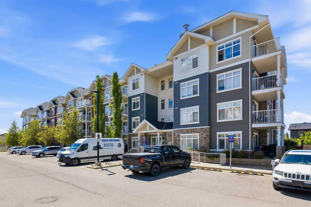 Picture for 6114, 155 Skyview Ranch Way NE