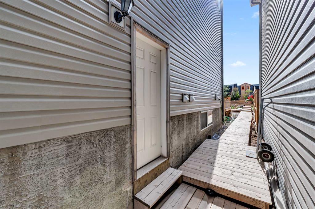 Picture for 236 Nolanhurst Crescent NW
