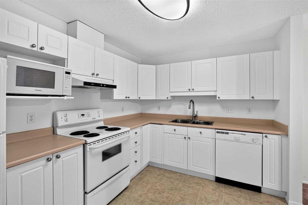 Picture for 3205, 3000 Sienna Park Green SW