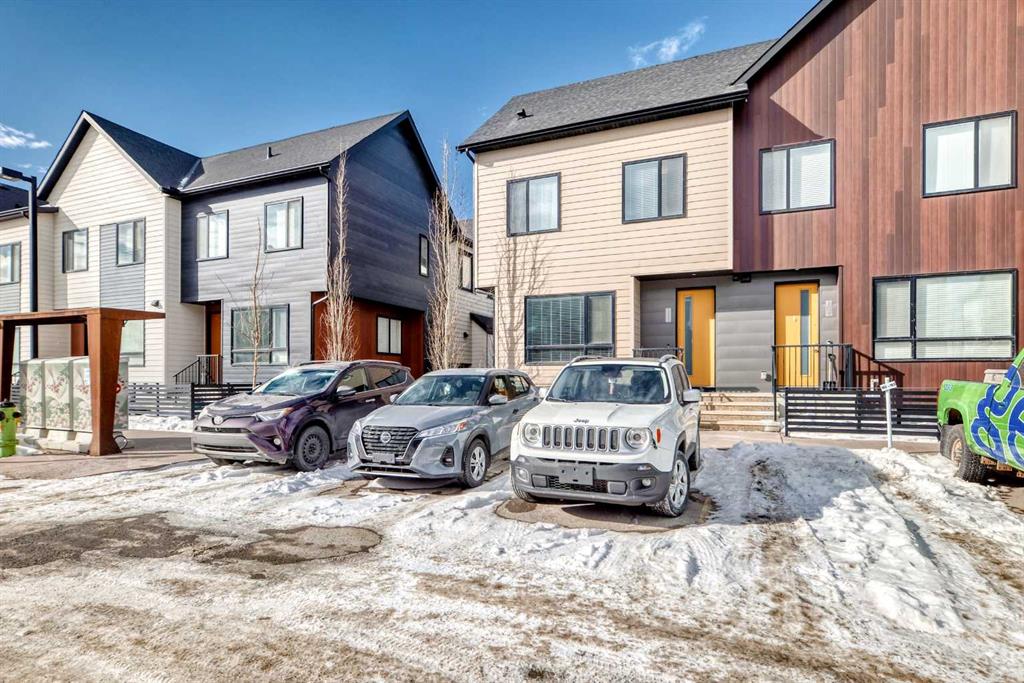 Picture for 111 Redstone Crescent NE